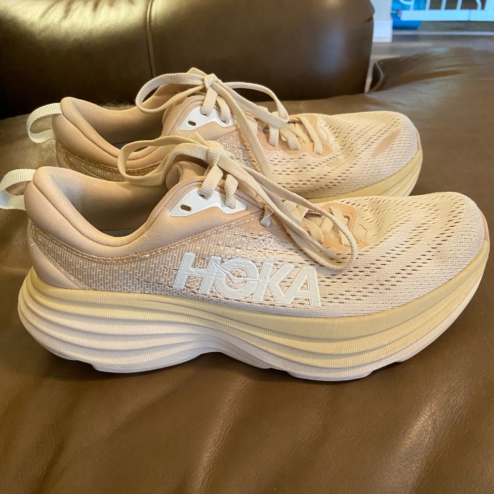 Hoka Bondi 8
